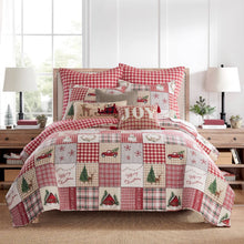 Load image into Gallery viewer, Home for Christmas Quilt Set KB
